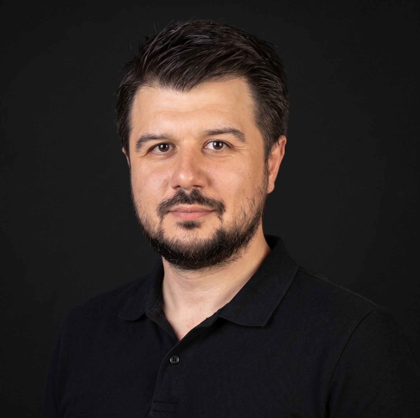 Çağlar Özer